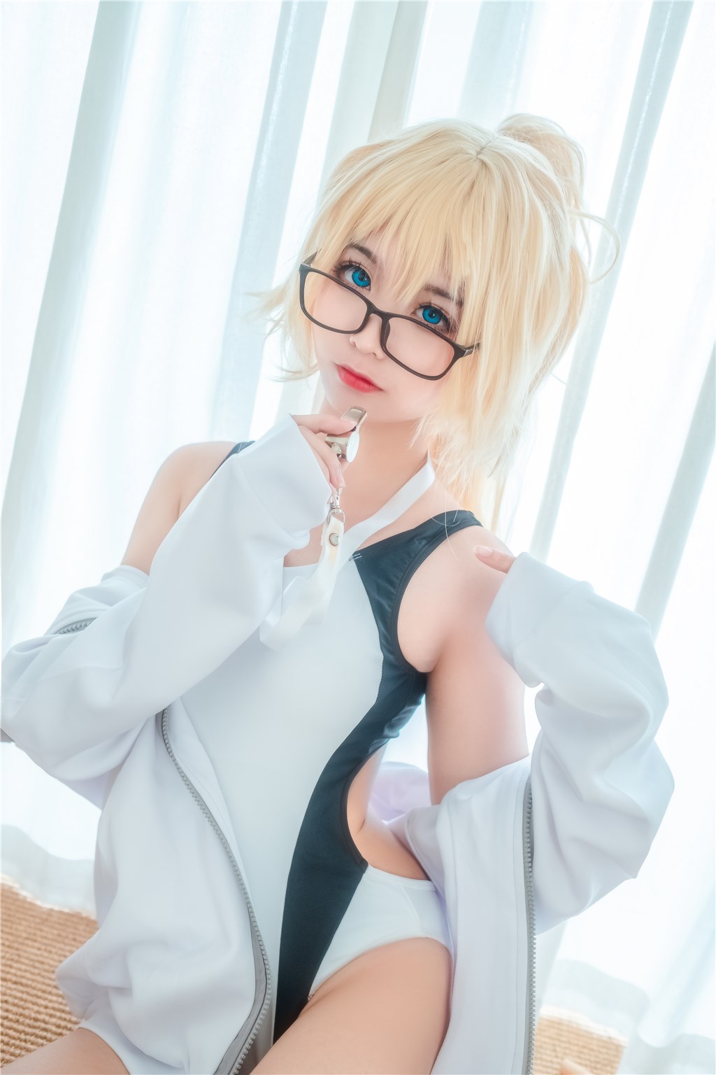 黑料网入口实时追踪：记录明星私会时那段低语“请多陪我一会儿”的秘密如何在暗夜中激发全网浪漫共鸣